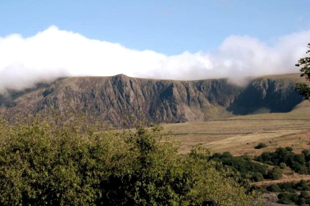 Welsh Holiday Home Sleeps 5 Close To Beaches & Mountains Nantlle Dış mekan fotoğraf